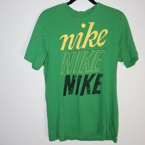 Nike Graphic Logo T-Shirt – Green (Men’s M)